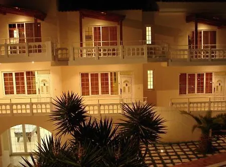 Perla Aparthotel La Canea